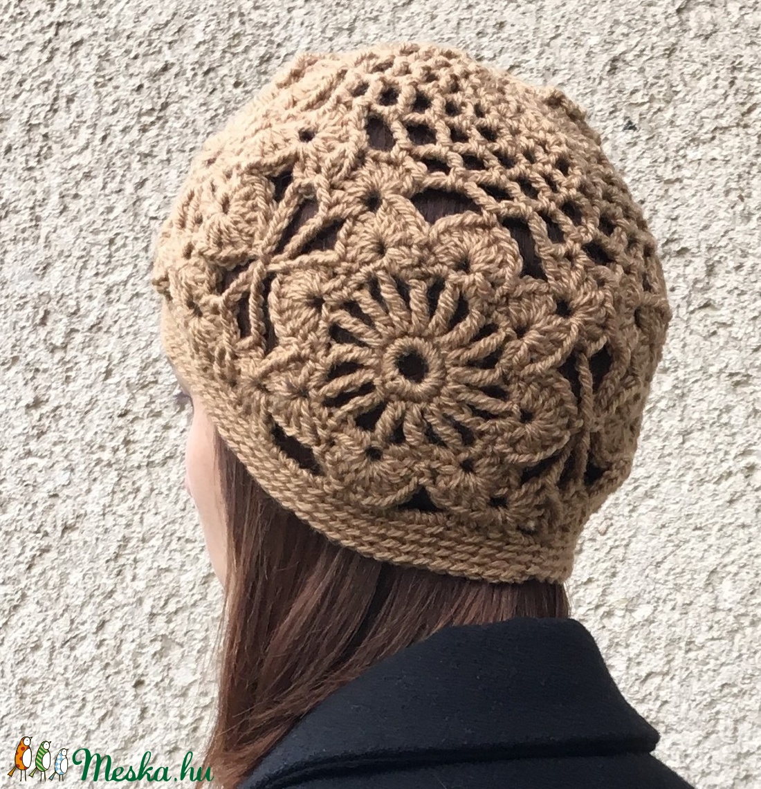 Horgolt sapka patchwork négyzetekből mogyorószínben - - Meska.hu Horgolt sapka patchwork négyzetekből mogyorószínben - - Meska.hu