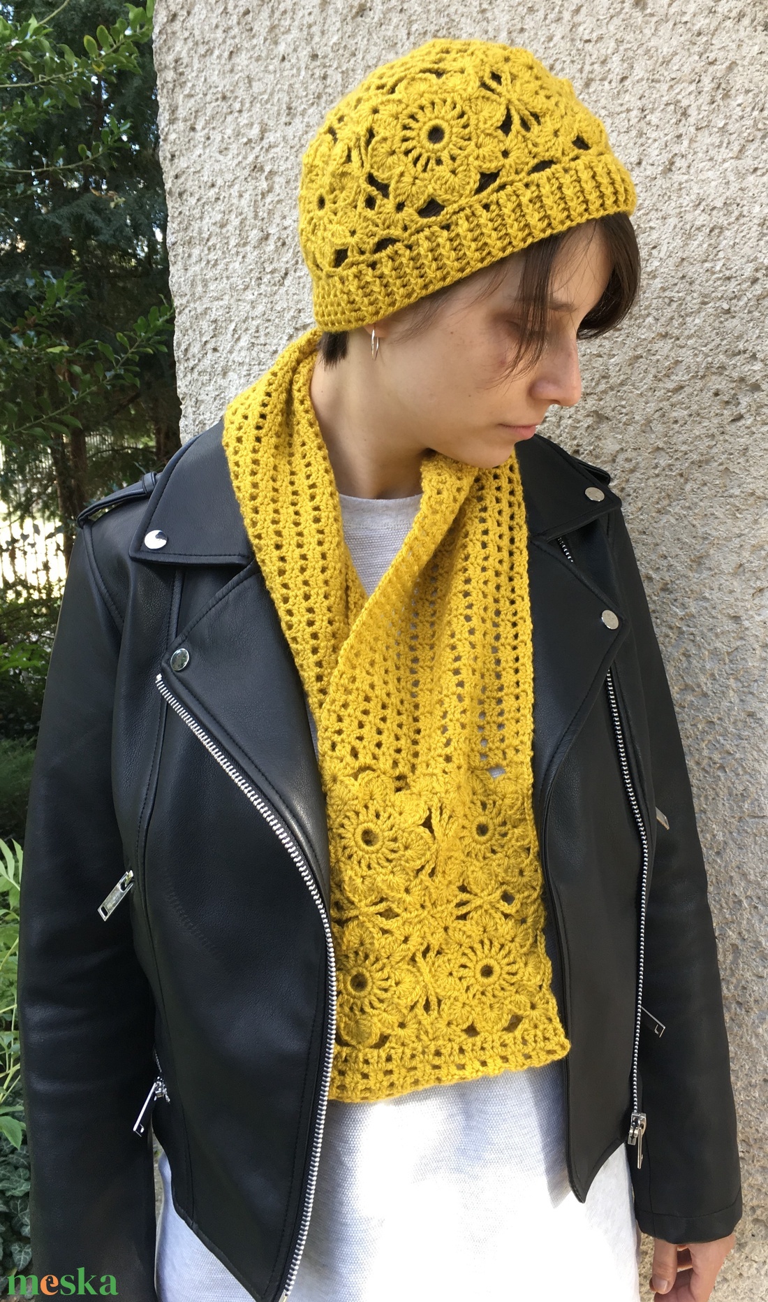 Mustársárga horgolt sapka és sál szett patchwork elemekből - ruha & divat - sál, sapka, kendő - sapka & sál szett - Meska.hu