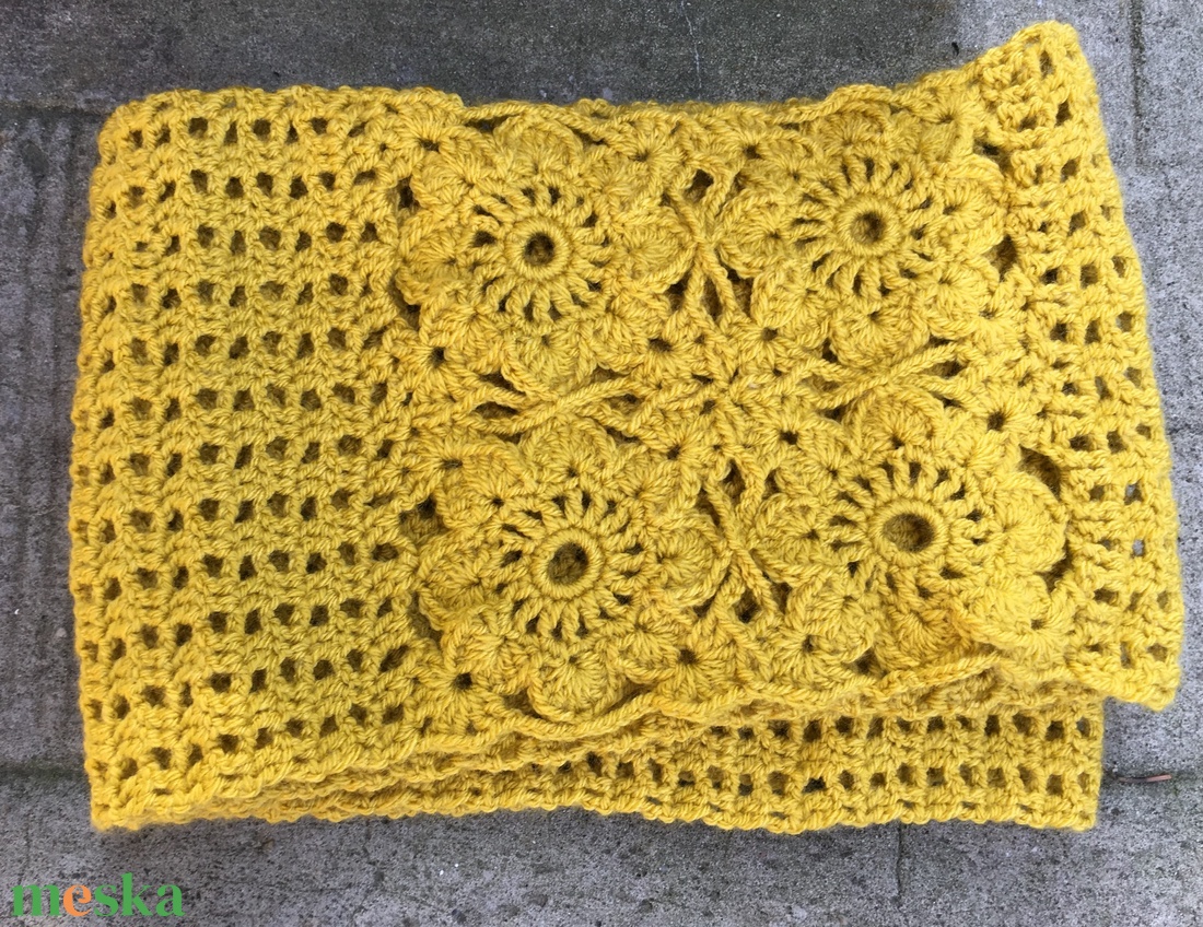 Mustársárga horgolt sapka és sál szett patchwork elemekből - ruha & divat - sál, sapka, kendő - sapka & sál szett - Meska.hu