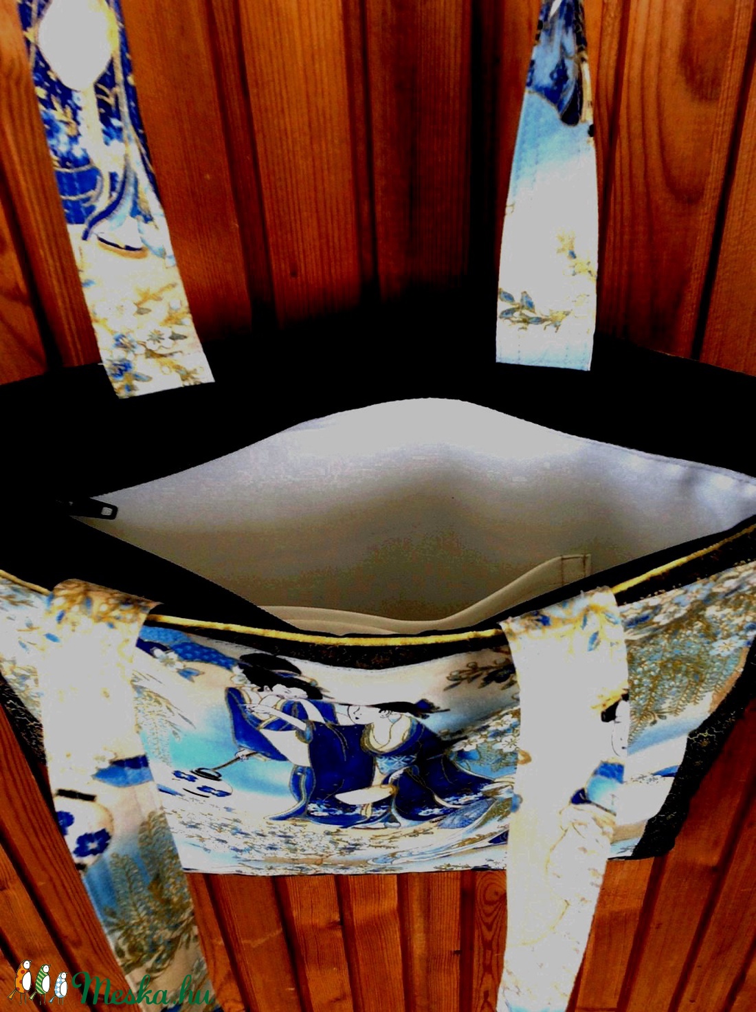 Válltáska különleges  anyagból  - táska & tok - kézitáska & válltáska - válltáska - Meska.hu