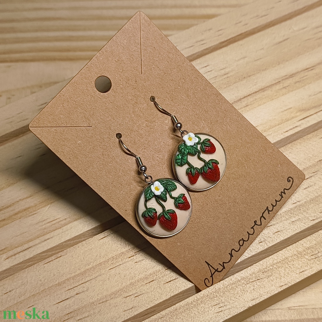 Epres süthetőgyurma fülbevaló - ékszer - fülbevaló - lógó fülbevaló - Meska.hu