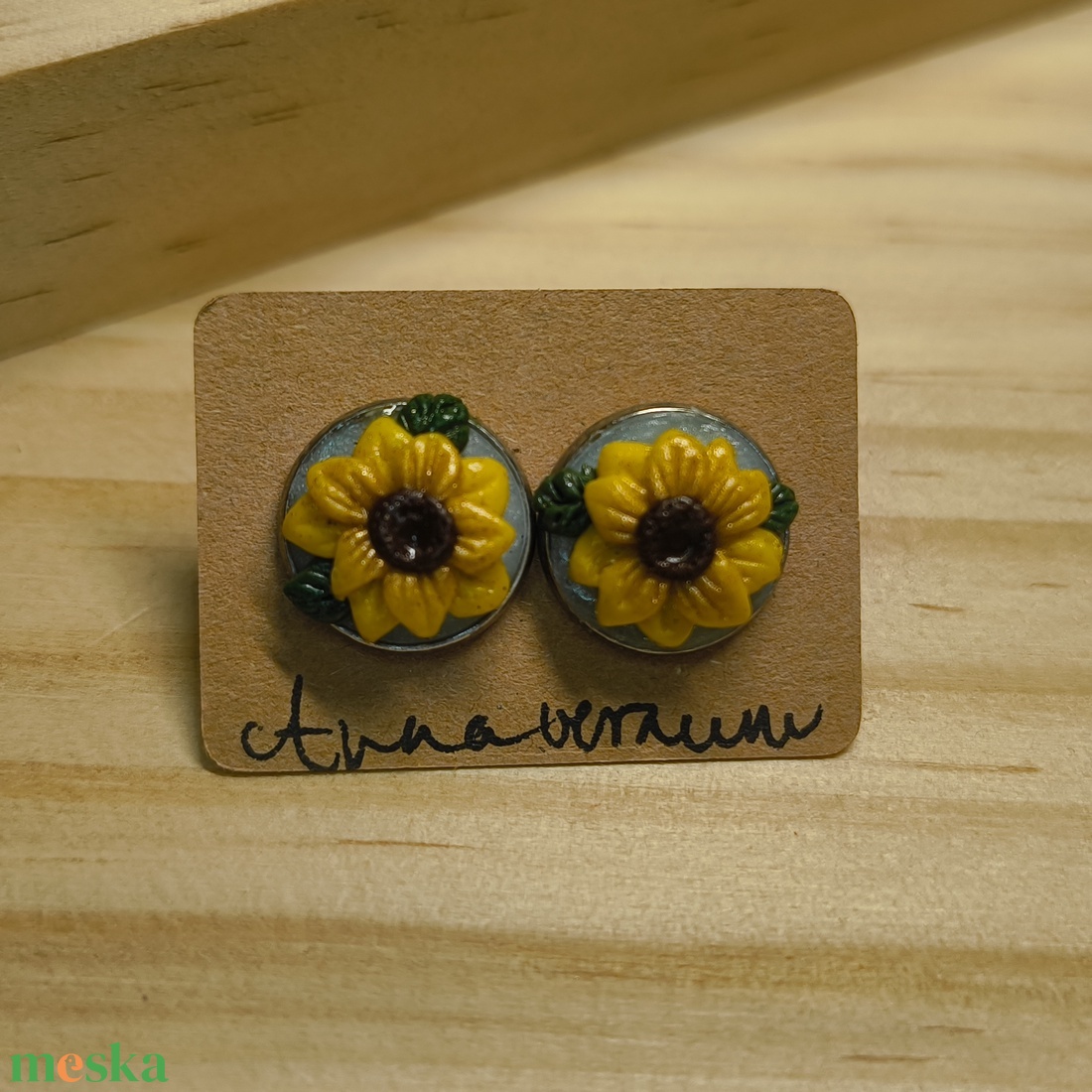 Napraforgó bedugós fülbevaló - esküvő - ékszer - fülbevaló - Meska.hu