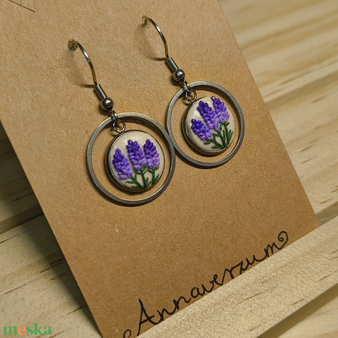 Levendulás süthetőgyurma fülbevaló - ékszer - fülbevaló - lógó fülbevaló - Meska.hu