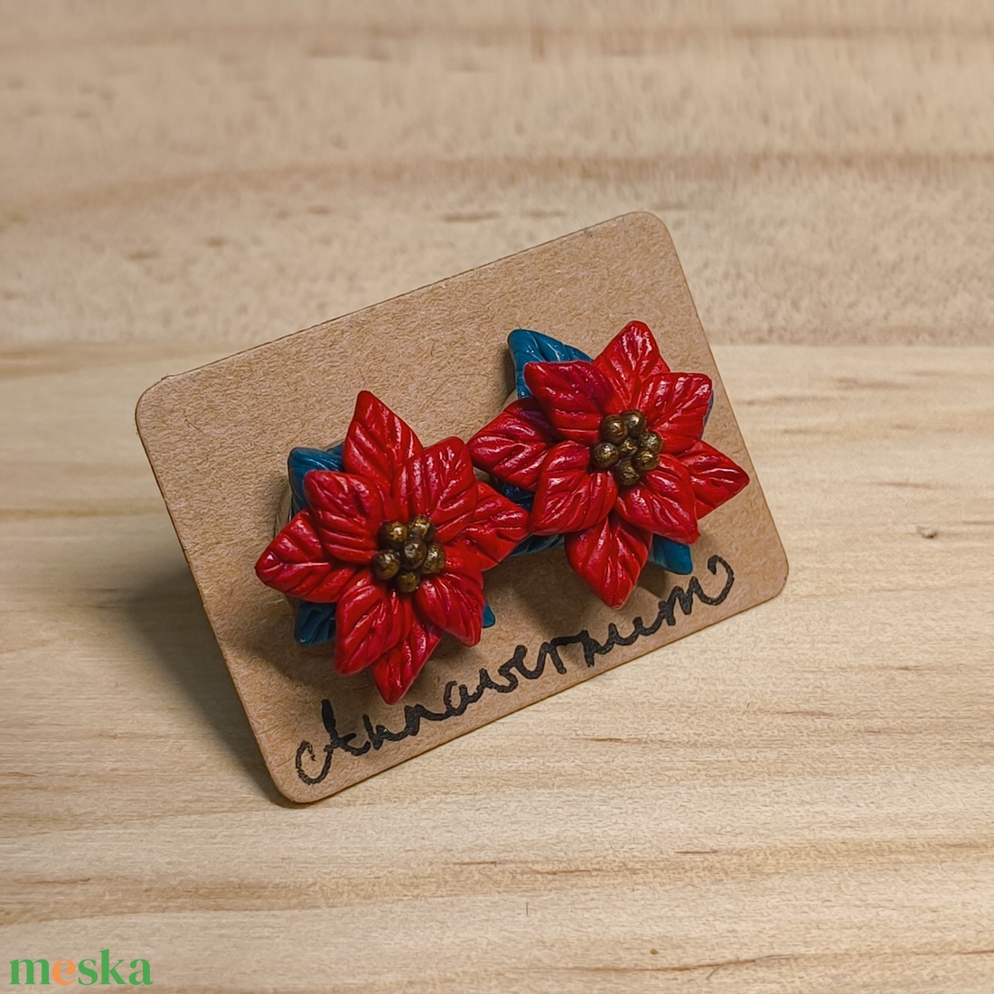 Mikulásvirág bedugós fülbevaló - esküvő - ékszer - fülbevaló - Meska.hu