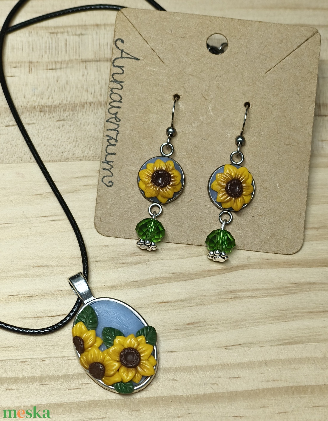 Napraforgó nyaklánc/medál és fülbevaló szettben - ékszer - ékszerszett - Meska.hu