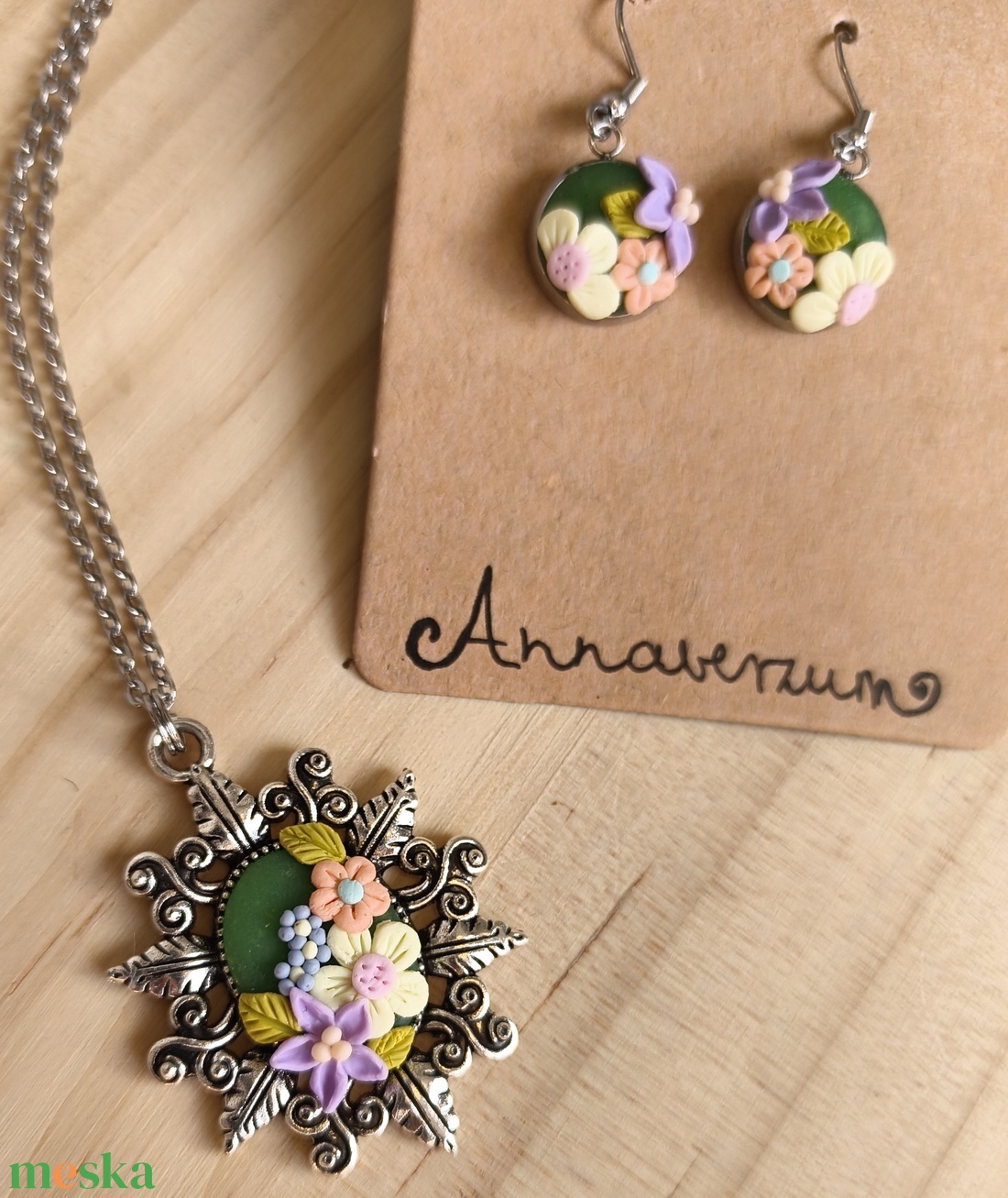 Tavaszi virágos nyaklánc/medál és fülbevaló szettben - ékszer - ékszerszett - Meska.hu