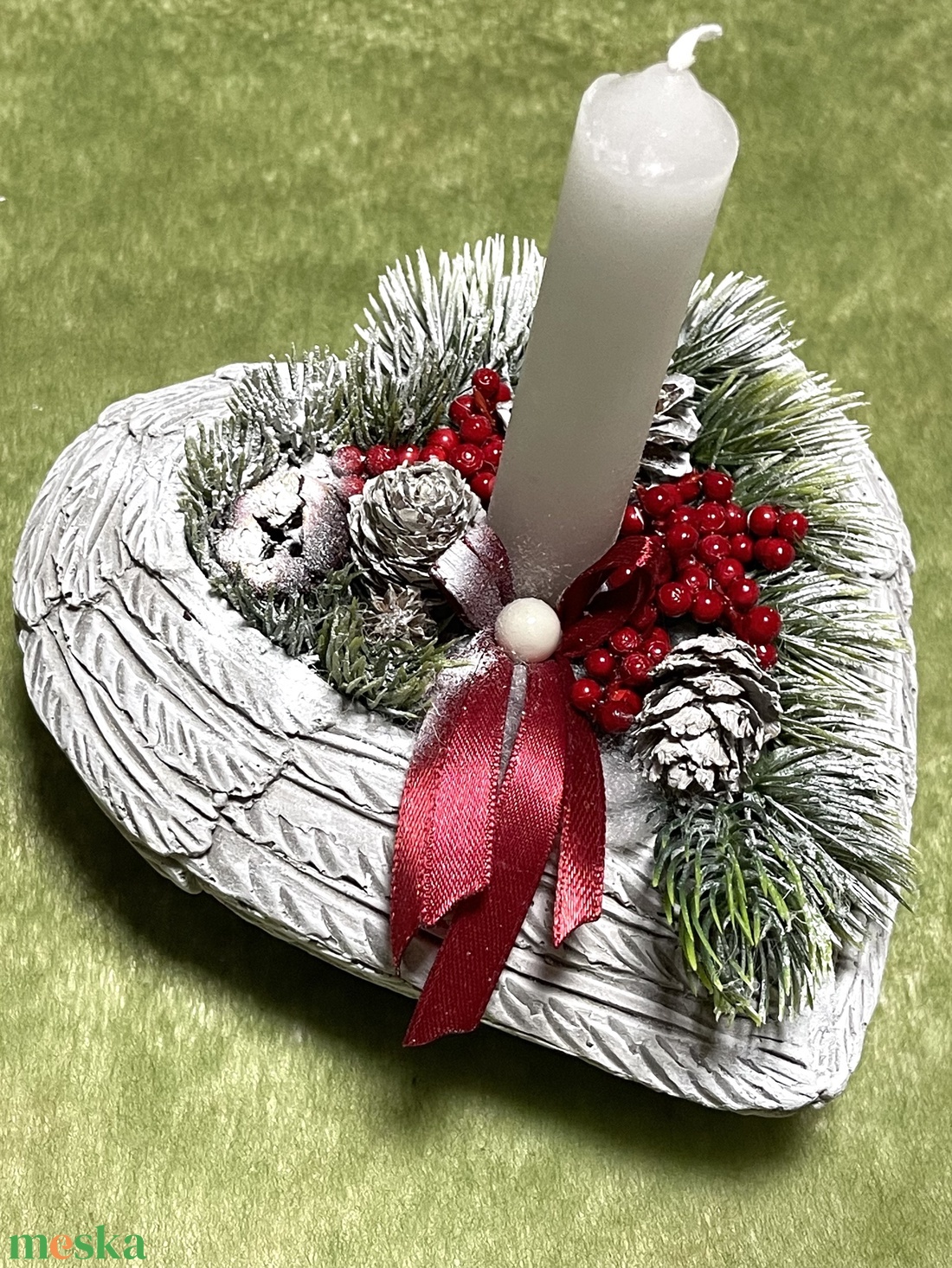 Karácsonyi sírdísz szív alakú kő kaspóban, gyertyával - otthon & életmód - vallás - temetkezési tárgy - sírdísz, kegyeleti dísz - Meska.hu