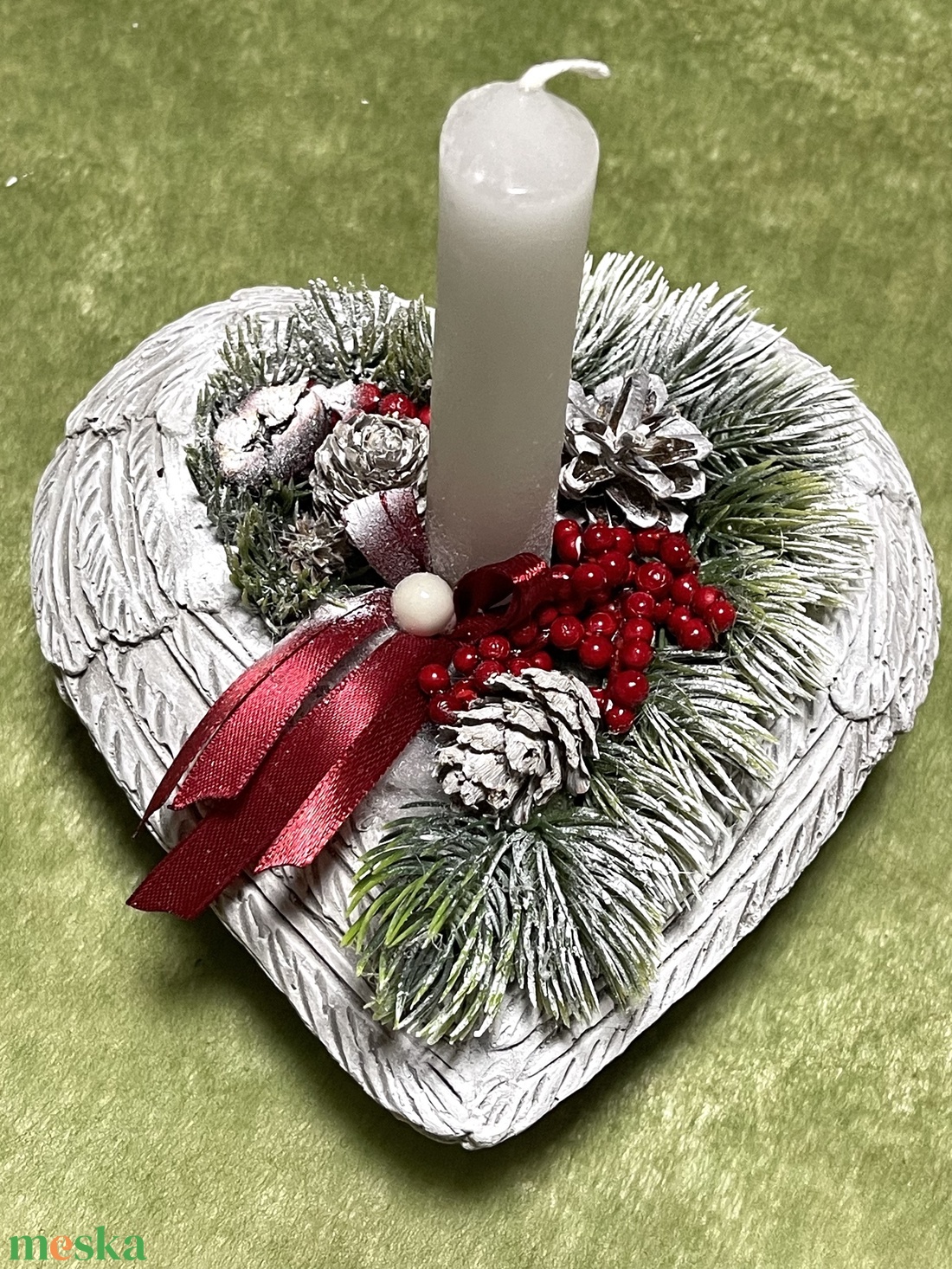 Karácsonyi sírdísz szív alakú kő kaspóban, gyertyával - otthon & életmód - vallás - temetkezési tárgy - sírdísz, kegyeleti dísz - Meska.hu