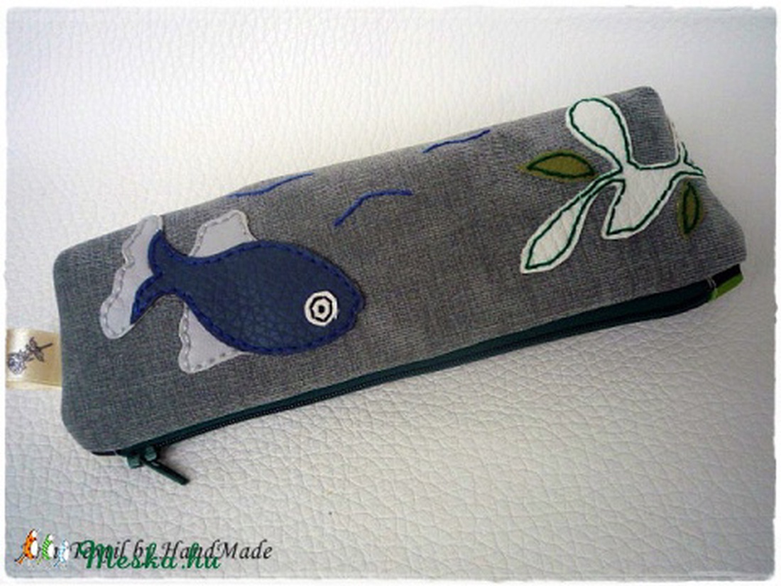 WaterWorld - Halas tolltartó, neszesszer, szemüvegtartó, tarsoly -  - Meska.hu