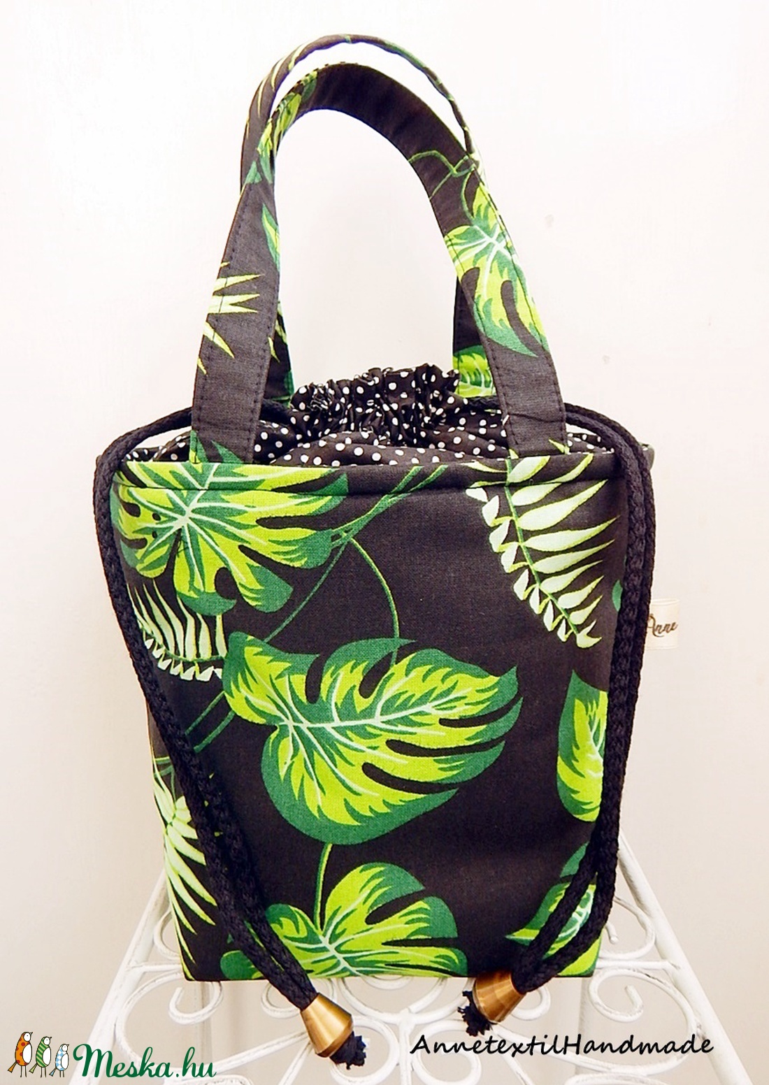 Vízhatlan uzsonnás táska - Kids bag - fekete pálmalevelek - táska & tok - uzsonna- & ebéd tartó - Meska.hu Vízhatlan uzsonnás táska - Kids bag - fekete pálmalevelek - táska & tok - uzsonna- & ebéd tartó - Meska.hu