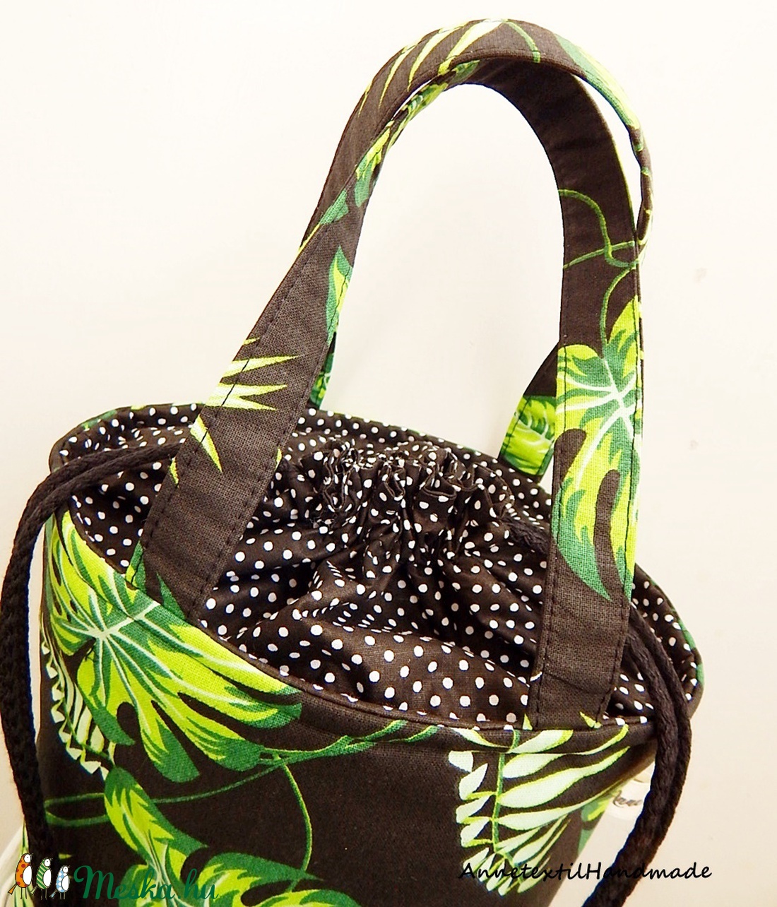 Vízhatlan uzsonnás táska - Kids bag - fekete pálmalevelek - táska & tok - uzsonna- & ebéd tartó - Meska.hu Vízhatlan uzsonnás táska - Kids bag - fekete pálmalevelek - táska & tok - uzsonna- & ebéd tartó - Meska.hu