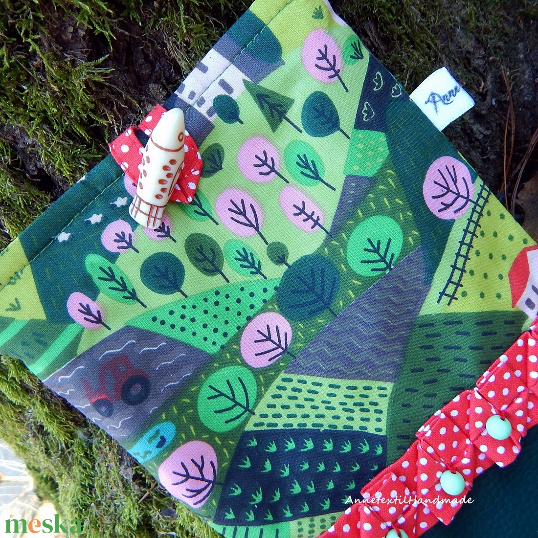 Patchwork kézműves könyvtok - én kicsi falum - táska & tok - ebook & tablet tok - Meska.hu Patchwork kézműves könyvtok - én kicsi falum - táska & tok - ebook & tablet tok - Meska.hu