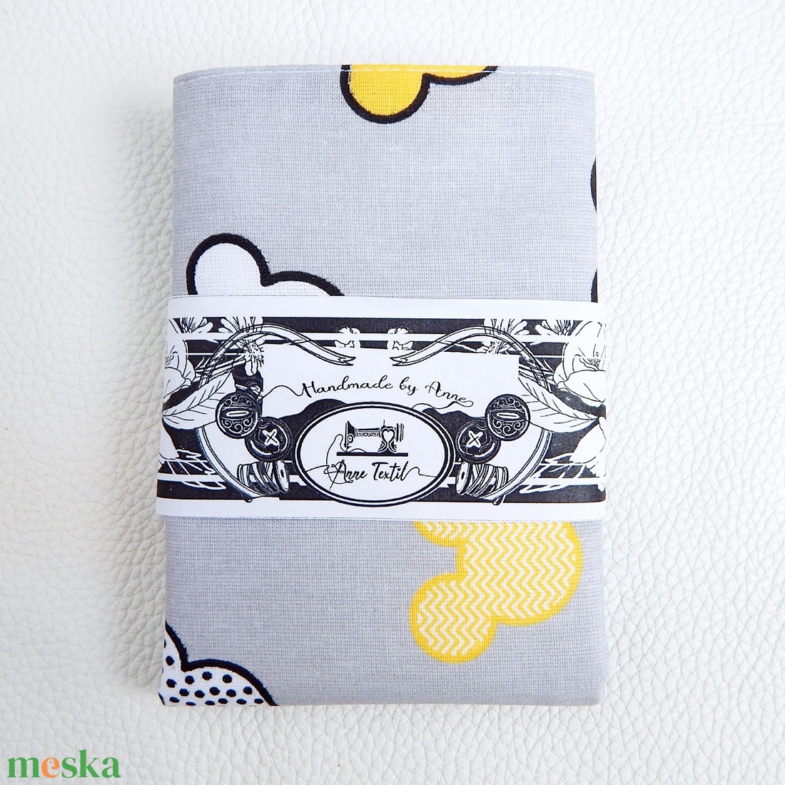 Sárga Mickey pamut textil újraszalvéta, szendvics vagy uzsonna csomagoló - annetextil - táska & tok - uzsonna- & ebéd tartó - szendvics csomagoló - Meska.hu Sárga Mickey pamut textil újraszalvéta, szendvics vagy uzsonna csomagoló - annetextil - táska & tok - uzsonna- & ebéd tartó - szendvics csomagoló - Meska.hu