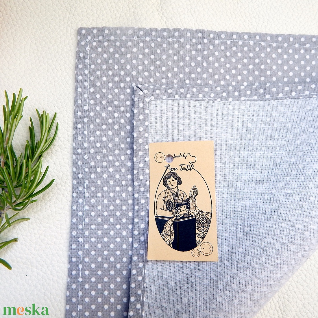 AKCIÓ - Pamut textil zsebkendő, vagyszalvéta szett flamingók és pöttyök, annetextil - otthon & életmód - konyhafelszerelés, tálalás - konyhai textil - szalvéta - Meska.hu AKCIÓ - Pamut textil zsebkendő, vagyszalvéta szett flamingók és pöttyök, annetextil - otthon & életmód - konyhafelszerelés, tálalás - konyhai textil - szalvéta - Meska.hu