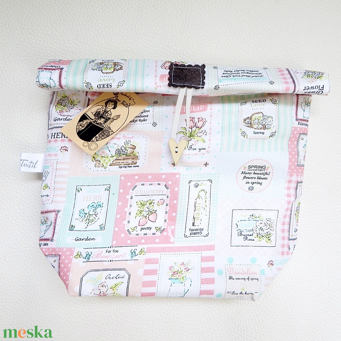 Uzsonnás zsák gyógynövény mintás Roll-up lunch bag - táska & tok - uzsonna- & ebéd tartó - ebéd tasak, doboz - Meska.hu Uzsonnás zsák gyógynövény mintás Roll-up lunch bag - táska & tok - uzsonna- & ebéd tartó - ebéd tasak, doboz - Meska.hu