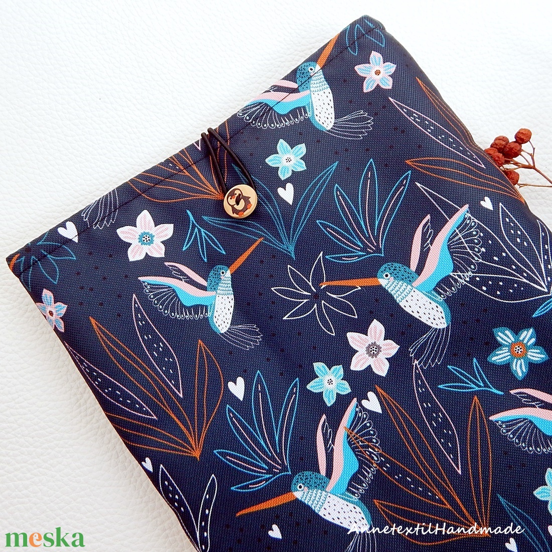 Könyvtok, tablettok, sötétkék, kolibris, vízhatlan - táska & tok - ebook & tablet tok - Meska.hu Könyvtok, tablettok, sötétkék, kolibris, vízhatlan - táska & tok - ebook & tablet tok - Meska.hu