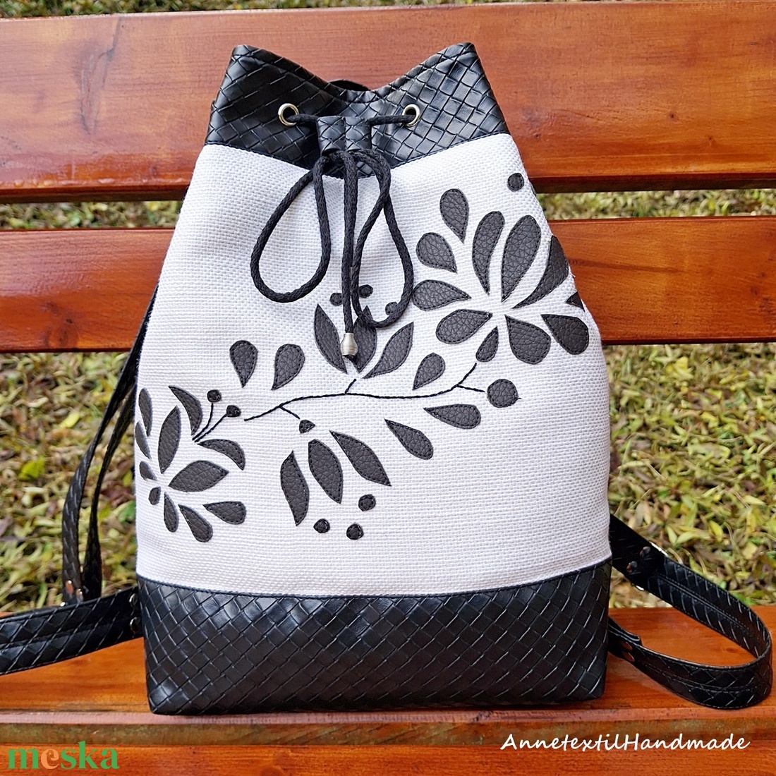 Kalocsai rózsák és tulipánok variálható hátizsák, táska  - táska & tok - hátizsák - hátizsák - Meska.hu Kalocsai rózsák és tulipánok variálható hátizsák, táska  - táska & tok - hátizsák - hátizsák - Meska.hu