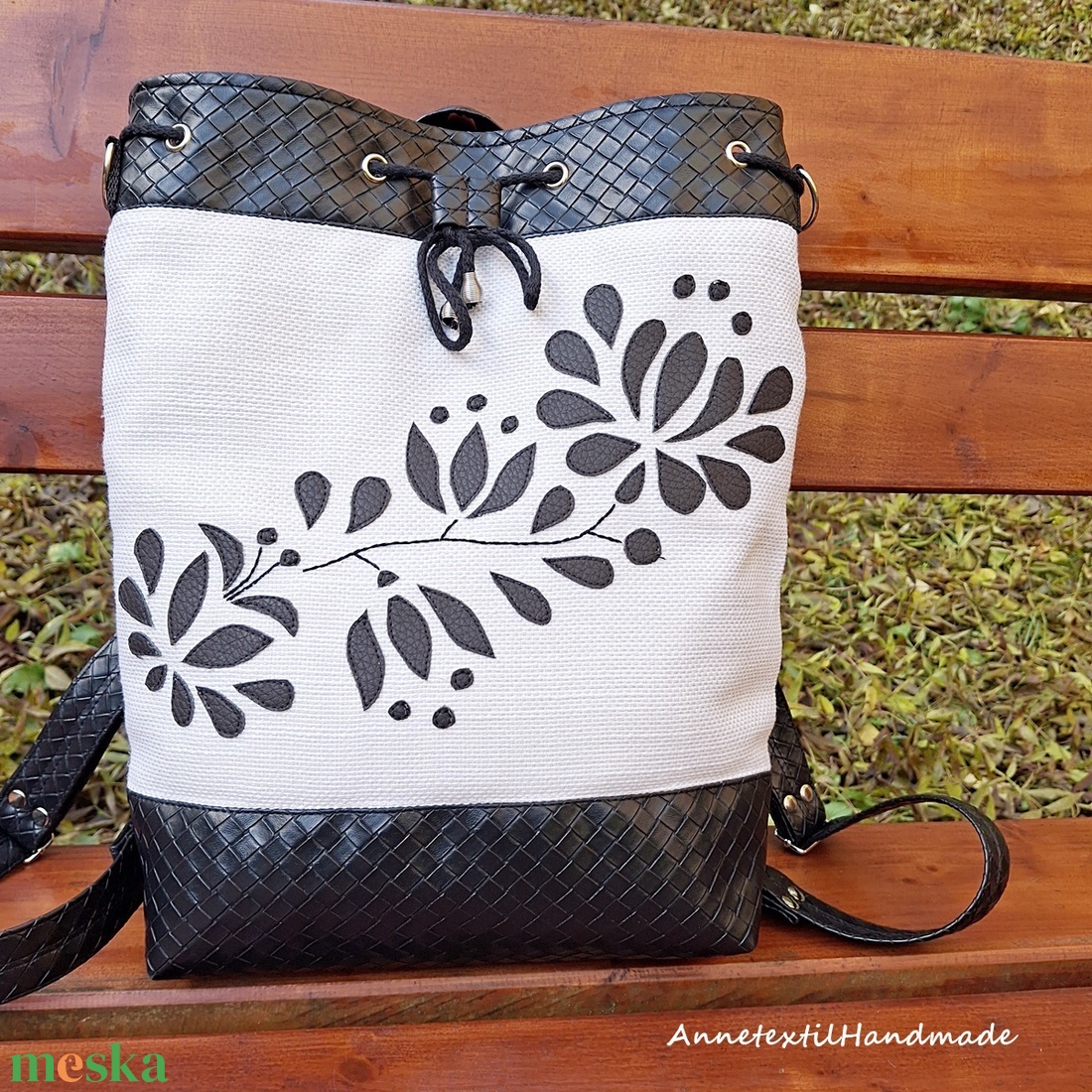 Kalocsai rózsák és tulipánok variálható hátizsák, táska  - táska & tok - hátizsák - hátizsák - Meska.hu Kalocsai rózsák és tulipánok variálható hátizsák, táska  - táska & tok - hátizsák - hátizsák - Meska.hu