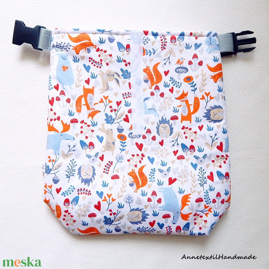 Uzsonnás táska erdei mintás, csatos, vízhatlan béléssel - Tuck-Bag - táska & tok - uzsonna- & ebéd tartó - ebéd tasak, doboz - Meska.hu