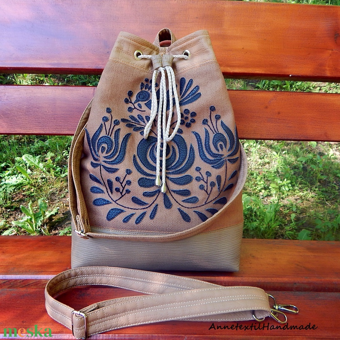 Matyó madaras többfunkciós hátizsák/oldaltáska, barna  - táska & tok - variálható táska - Meska.hu