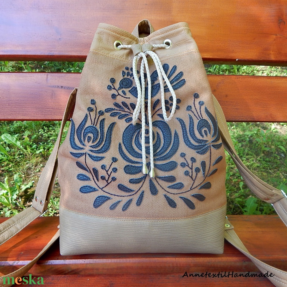 Matyó madaras többfunkciós hátizsák/oldaltáska, barna  - táska & tok - variálható táska - Meska.hu