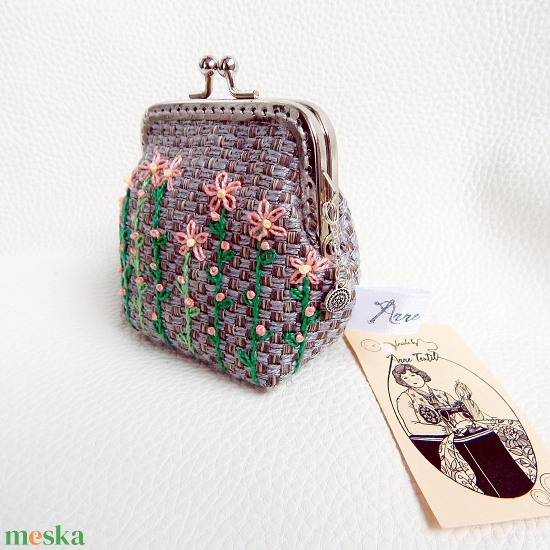 Rózsaszín nefelejcsek - keretes pénztárca, csatos tárca - táska & tok - pénztárca & más tok - aprópénztartó - Meska.hu