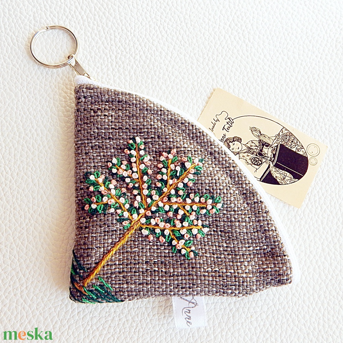 Virágzó japán cseresznyefa - Anne - kézzel hímzett körcikk kulcstartó - táska & tok - kulcstartó & táskadísz - kulcstartó - Meska.hu