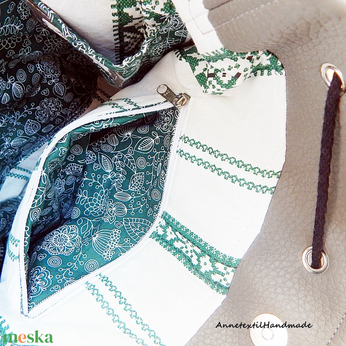 Kalocsai madaras többfunkciós hátizsák - táska & tok - hátizsák - hátizsák - Meska.hu