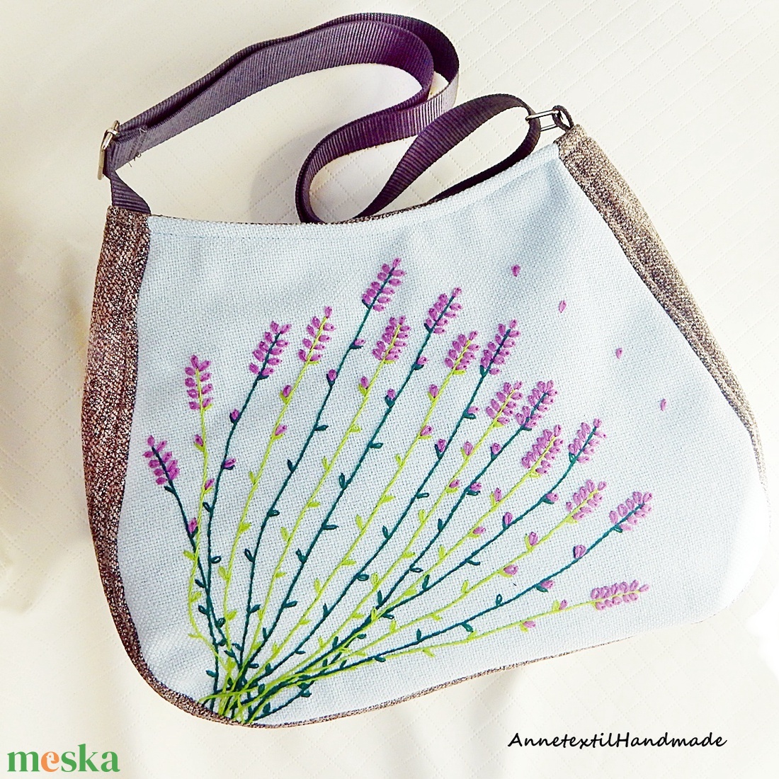 Kézzel hímzett levendulás egyedi BigBag válltáska - táska & tok - kézitáska & válltáska - nagy pakolós táska - Meska.hu