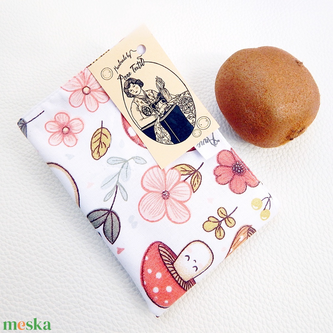 Ökoszalvéta és Újraszalvéta mosolygós gombák mintás, a stílusos megoldás - táska & tok - uzsonna- & ebéd tartó - szendvics csomagoló - Meska.hu