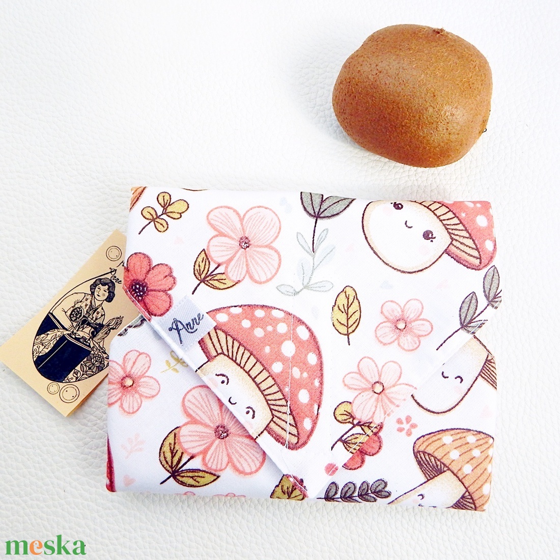 Ökoszalvéta és Újraszalvéta mosolygós gombák mintás, a stílusos megoldás - táska & tok - uzsonna- & ebéd tartó - szendvics csomagoló - Meska.hu