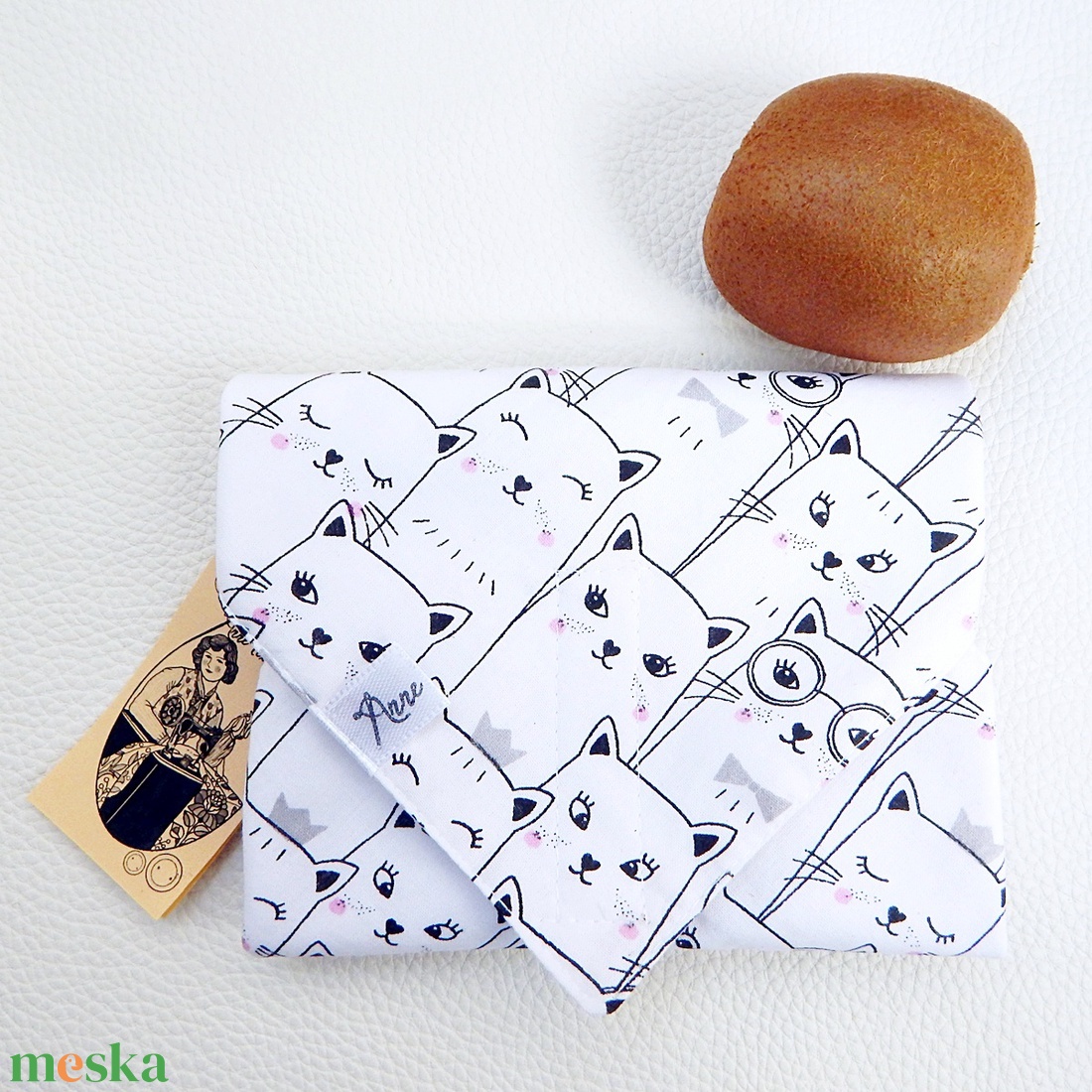 Ökoszalvéta és Újraszalvéta cicák fekete-fehérben mintás, a stílusos megoldás - táska & tok - uzsonna- & ebéd tartó - szendvics csomagoló - Meska.hu