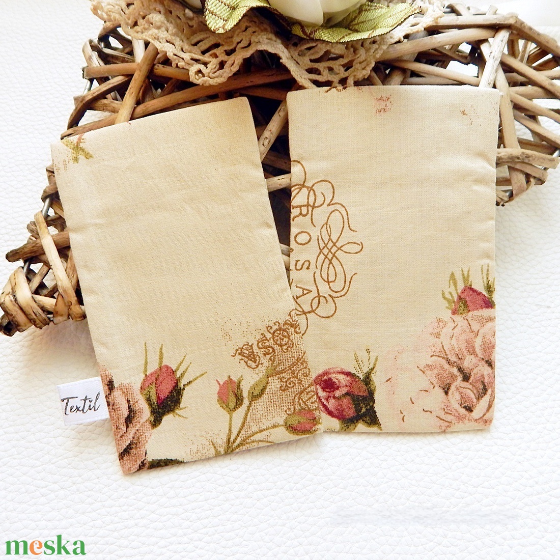 Rózsa mintás, vintage pamut textil bélelt papírzsebkendőtartó szettben annetextil - táska & tok - pénztárca & más tok - zsebkendőtartó tok - Meska.hu