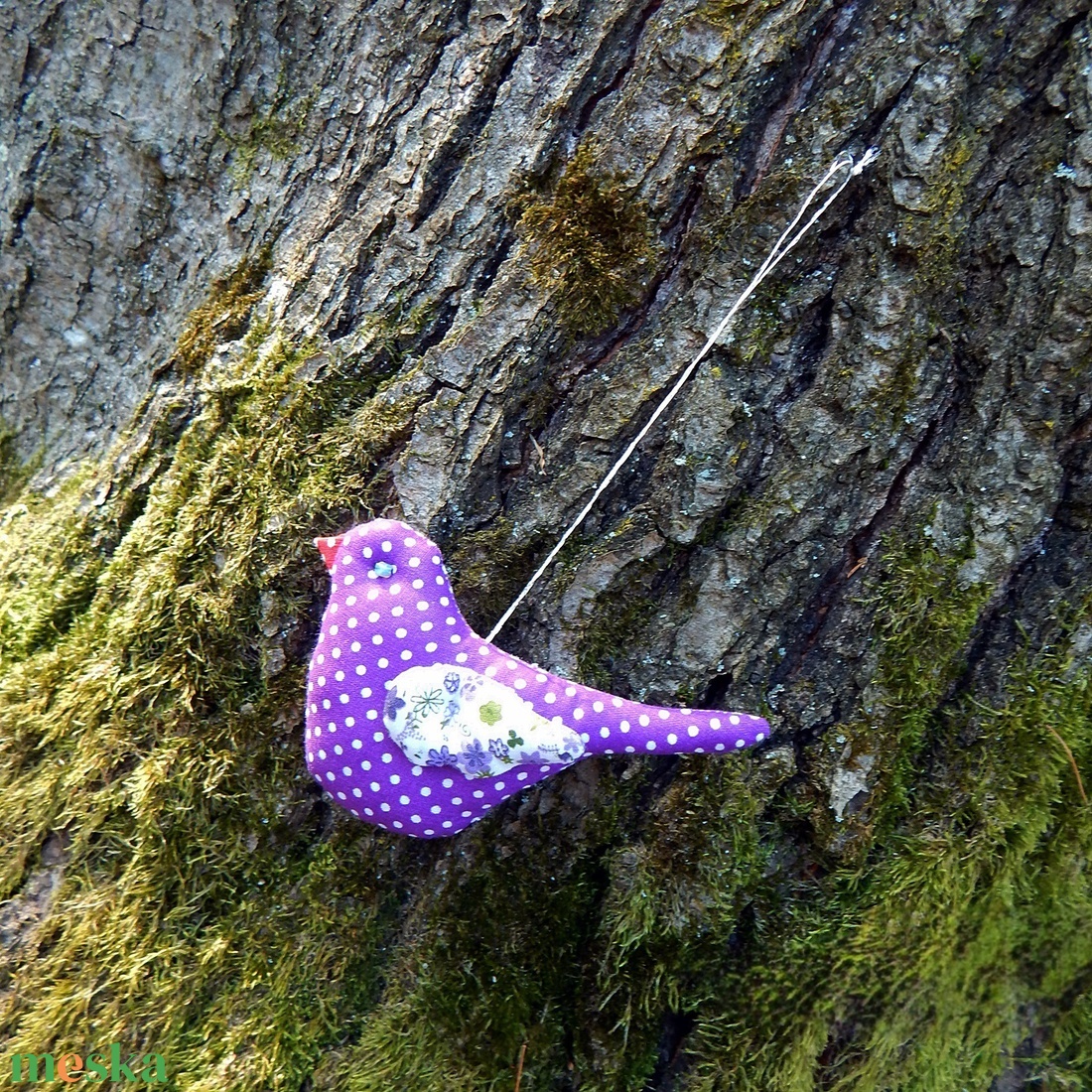Mozgatható szárnyú pamuttextil dekoráció függődísz ajándékkísérő lila madárka - otthon & életmód - dekoráció - fali és függő dekoráció - függődísz - Meska.hu