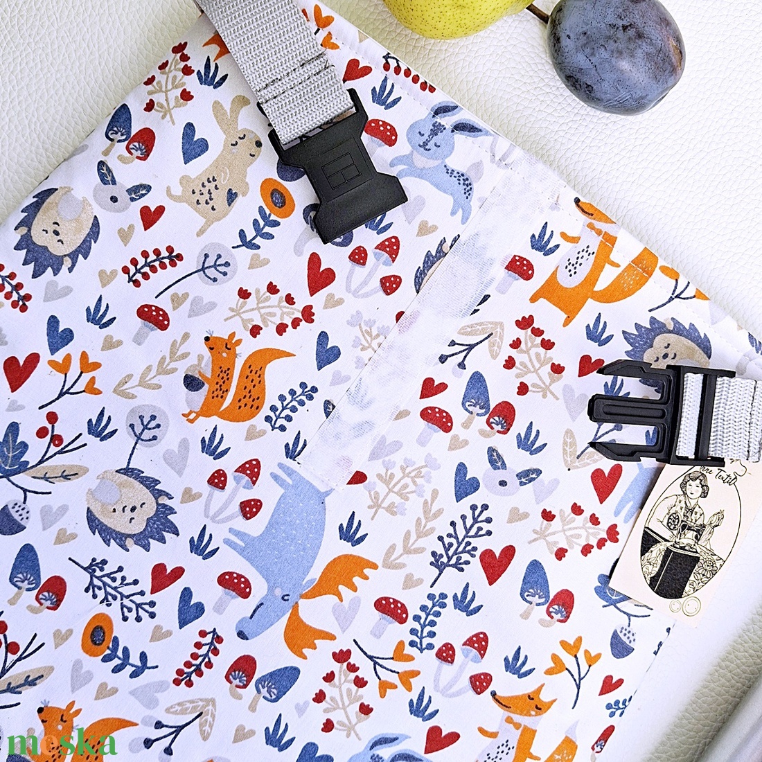 Ebédtáska és uzsonnás kistáska - Csatos rolltop lunch bag - Tépőzáras szabályozható ételhordó erdei rókás gombás - táska & tok - uzsonna- & ebéd tartó - ebéd tasak, doboz - Meska.hu