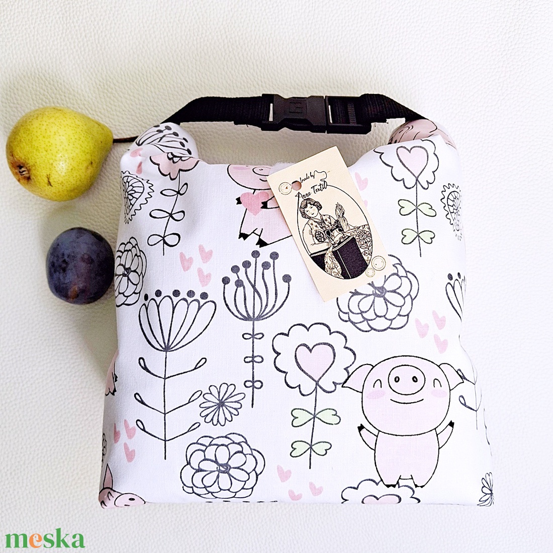 Ebédtáska és uzsonnás kistáska - Csatos rolltop lunch bag - Tépőzáras szabályozható ételhordó vidám malacka - táska & tok - uzsonna- & ebéd tartó - ebéd tasak, doboz - Meska.hu