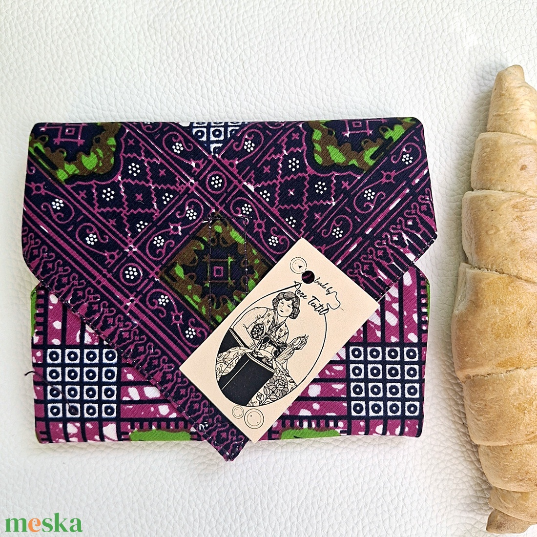 Újraszalvéta afrikai vaxolt  prémium pamutvászon, vízhatlan csomagoló lila patchwork mintás - táska & tok - uzsonna- & ebéd tartó - szendvics csomagoló - Meska.hu