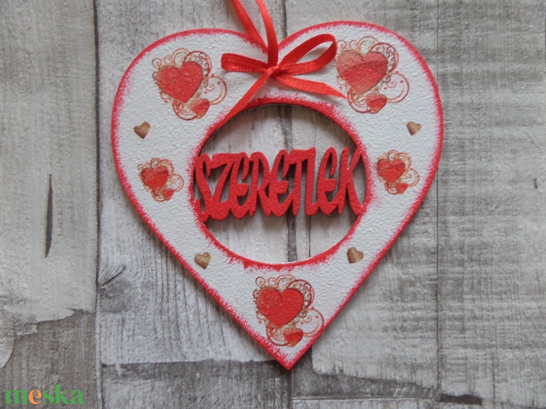 Szív alakú dísz Szeretlek felirattal különböző szíves mintákkal - otthon & életmód - dekoráció - fali és függő dekoráció - függődísz - Meska.hu Szív alakú dísz Szeretlek felirattal különböző szíves mintákkal - otthon & életmód - dekoráció - fali és függő dekoráció - függődísz - Meska.hu