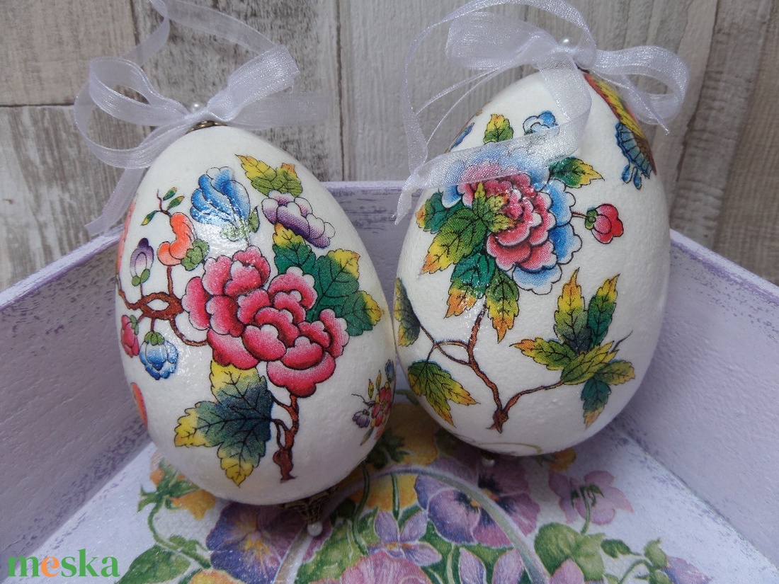 Viktória (Herendi) mintás szalvétával díszített húsvéti tojások - otthon & életmód - dekoráció - dísztárgy - Meska.hu Viktória (Herendi) mintás szalvétával díszített húsvéti tojások - otthon & életmód - dekoráció - dísztárgy - Meska.hu