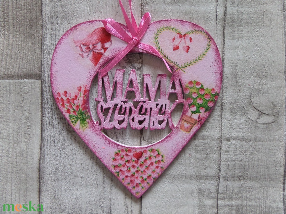  Szív alakú dísz Mama szeretlek felirattal - otthon & életmód - dekoráció - fali és függő dekoráció - függődísz - Meska.hu