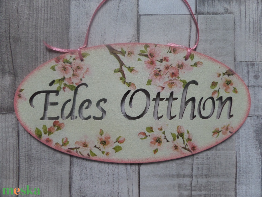 Rózsa,csresznyevirág vagy tavaszi virág mintás Édes Otthon feiratos ajtódísz,üdvözlőtábla,függődísz - otthon & életmód - dekoráció - ajtó- és ablak dekoráció - ajtódísz & kopogtató - Meska.hu Rózsa,csresznyevirág vagy tavaszi virág mintás Édes Otthon feiratos ajtódísz,üdvözlőtábla,függődísz - otthon & életmód - dekoráció - ajtó- és ablak dekoráció - ajtódísz & kopogtató - Meska.hu