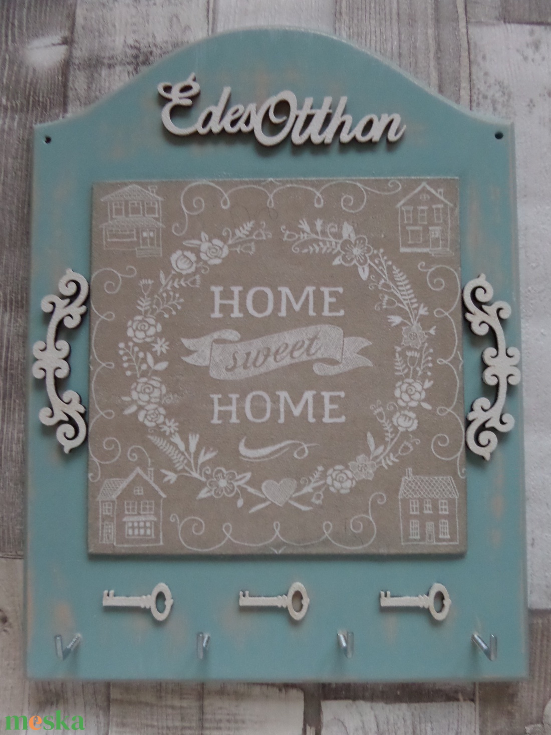 Fali kulcstartó Sweet Home mintával Édes Otthon felirattal - otthon & életmód - dekoráció - fali és függő dekoráció - fali kulcstartó - Meska.hu Fali kulcstartó Sweet Home mintával Édes Otthon felirattal - otthon & életmód - dekoráció - fali és függő dekoráció - fali kulcstartó - Meska.hu