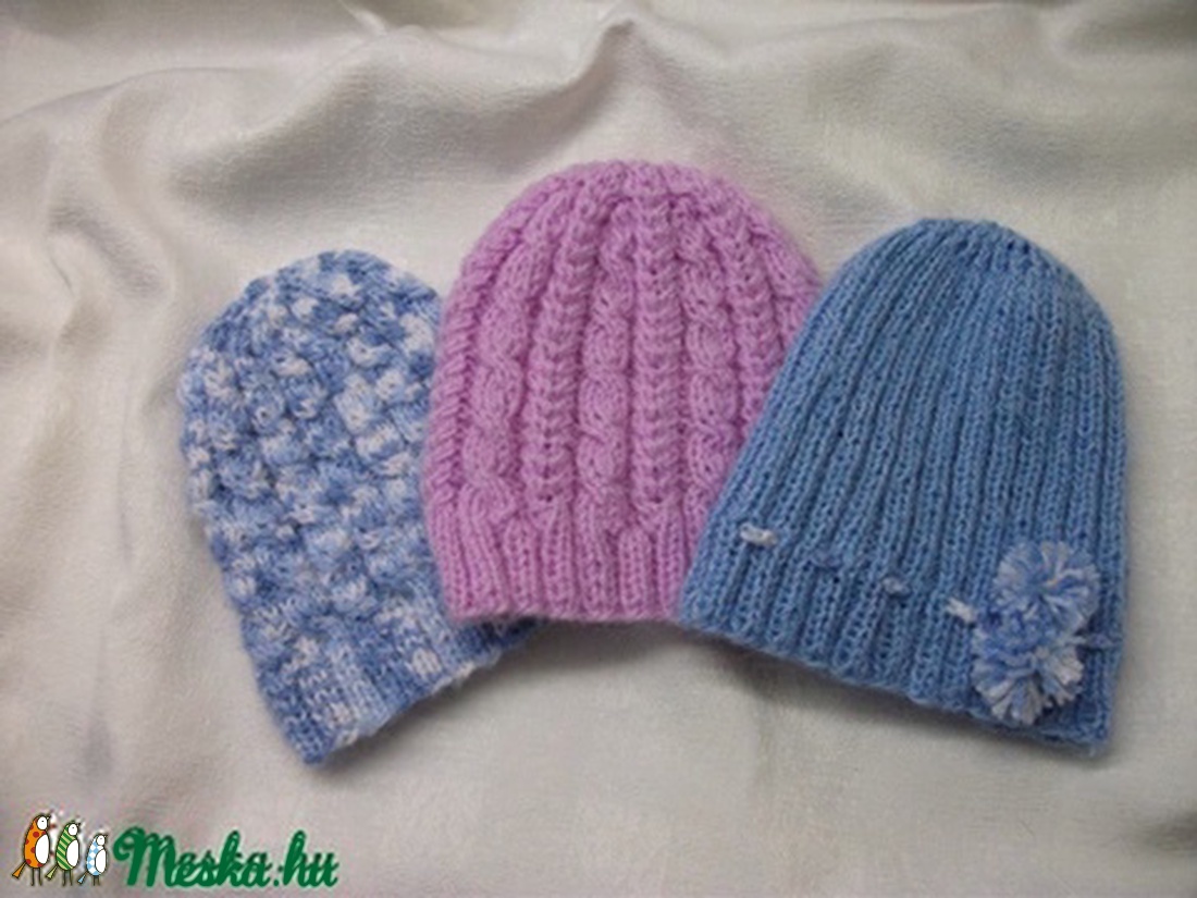 Kötött sapka. Bébi sapka 4-6 hónapos babáknak, kapucni alá - ruha & divat - babaruha & gyerekruha - babasapka - Meska.hu
