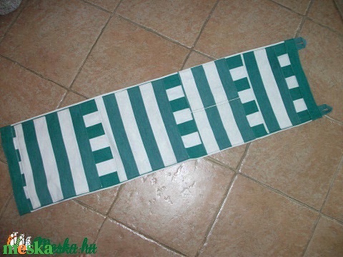 Zöld, csíkos zsebes tároló 107x29cm - otthon & életmód - tárolás & rendszerezés - fali tároló - Meska.hu