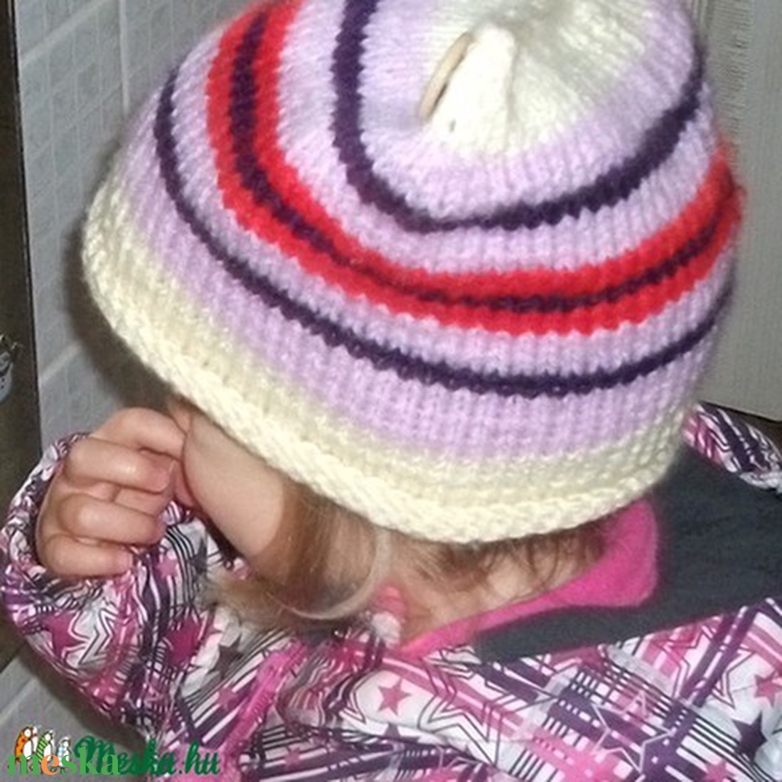 Újszerű, kötött, csíkos, színes, meleg kislány sapka -  - Meska.hu
