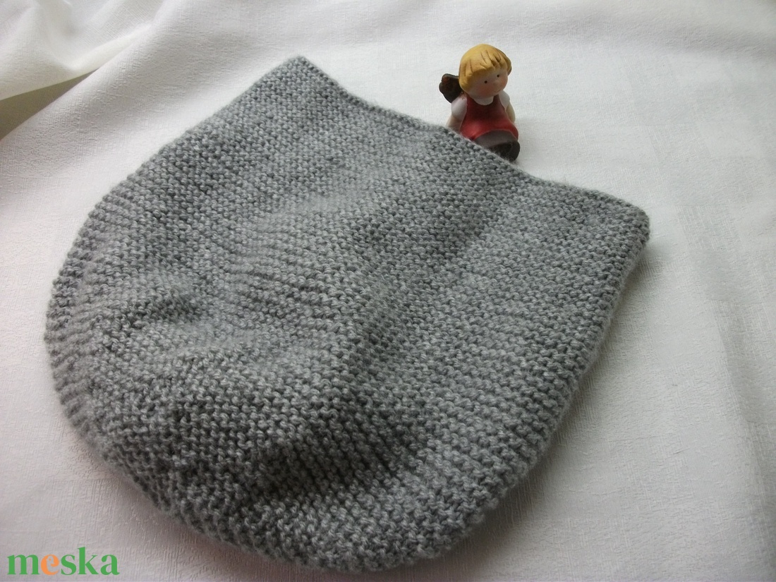 Meleg kötött, szűrke női sapka -  - Meska.hu