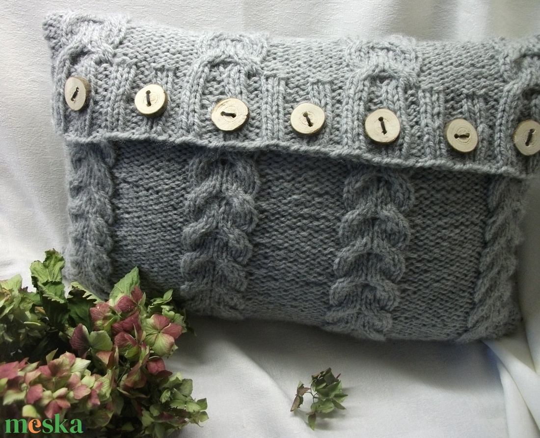 Kézzel kötött, szürke  párna huzat - otthon & életmód - lakástextil - díszpárnahuzat - Meska.hu