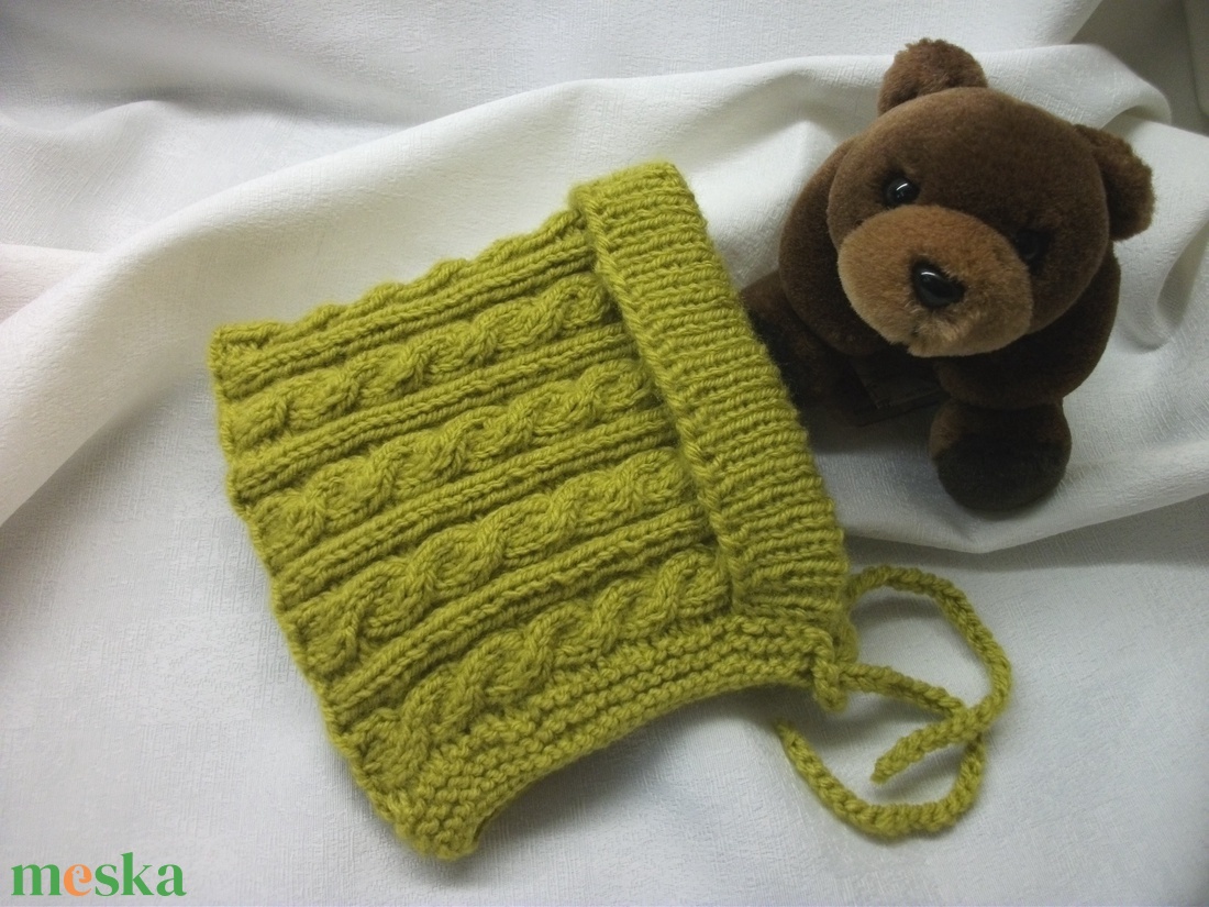 Kötött mustársárga bébi sapka, fél éveseknek - ruha & divat - babaruha & gyerekruha - babasapka - Meska.hu