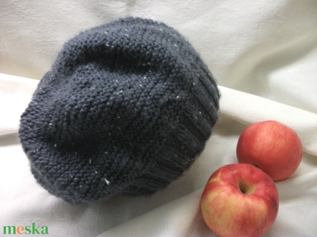 Meleg kötött, kék, moppos, női sapka - ruha & divat - sál, sapka, kendő - fejpánt - Meska.hu