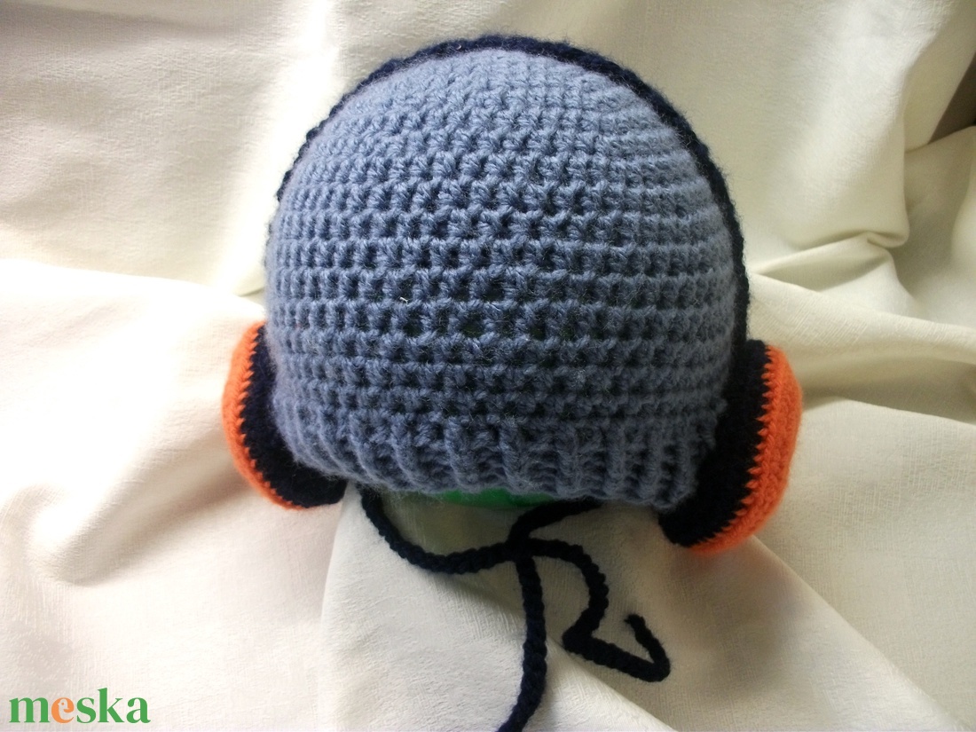 Fülhallgatós meleg horgolt sapka kicsiknek is - ruha & divat - sál, sapka, kendő - sapka - Meska.hu